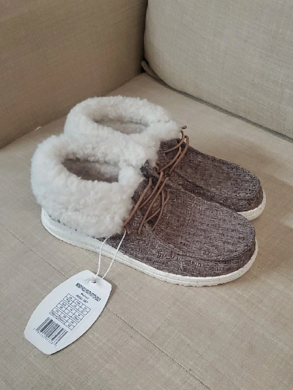 Hey Dude Kids Grey Woven Slip-On Slippers with White Shearling Collar Size 2